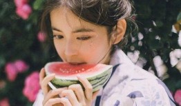 娱乐吃瓜的头像男生真人