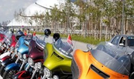 哈尔滨摩托车爆料视频,惊现街头飙车现象，安全堪忧！