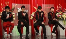 两位主持人爆料视频,爆料视频背后的惊人真相