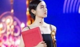 张子枫领奖爆料视频大全,揭秘幕后故事与精彩瞬间